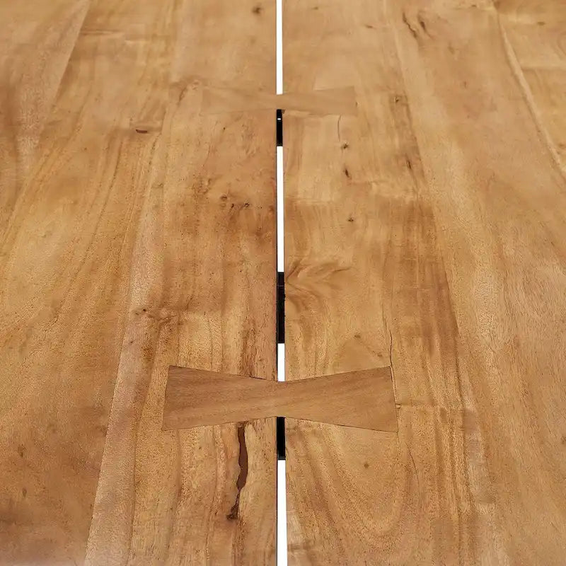 Jídelní stůl z akátového dřeva Live Edge, 152 cm – černá přírodní